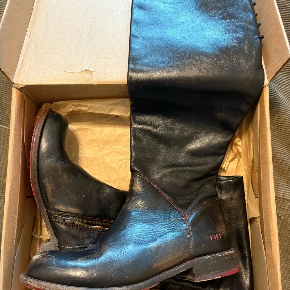 Black Leather BedStu Women’s Boots - Picture 3 of 6